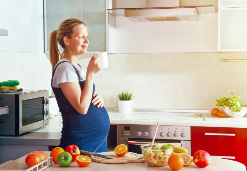 Bà bầu có được uống trà thanh nhiệt không?