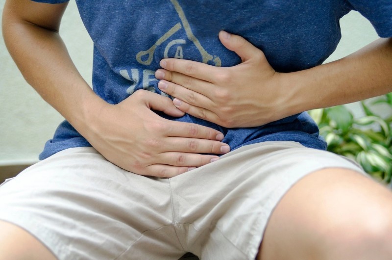 Tác động của việc uống trà khi bụng đói