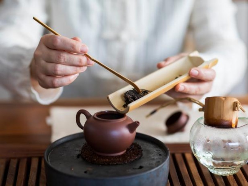 uống trà shan tuyết trước khi đi ngủ