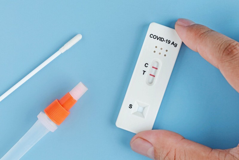bị covid có được uống trà không