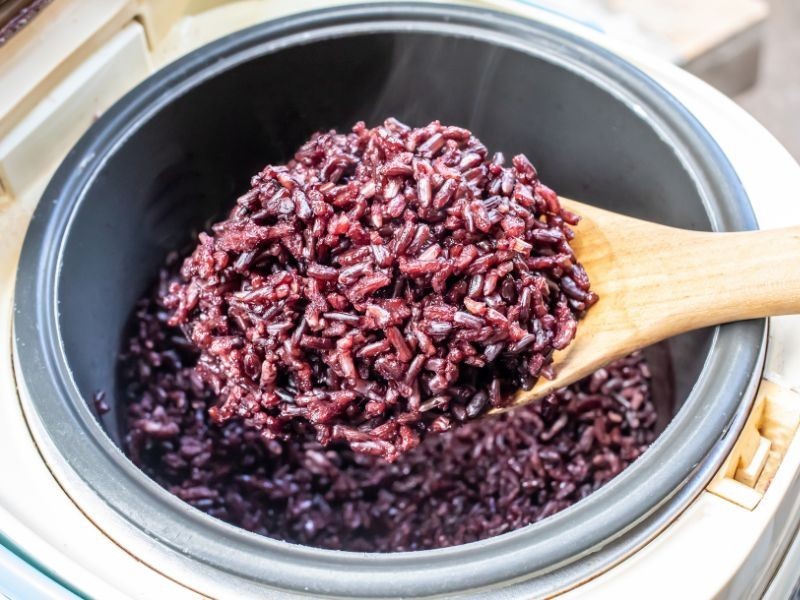 Cơm gạo lứt ủ trà