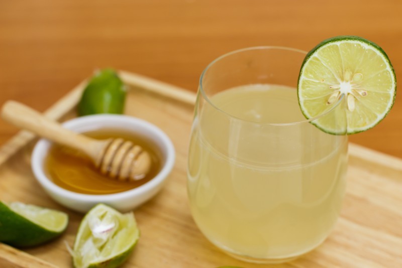 Mật ong + chanh – Thức uống hỗ trợ giảm cân, đẹp da