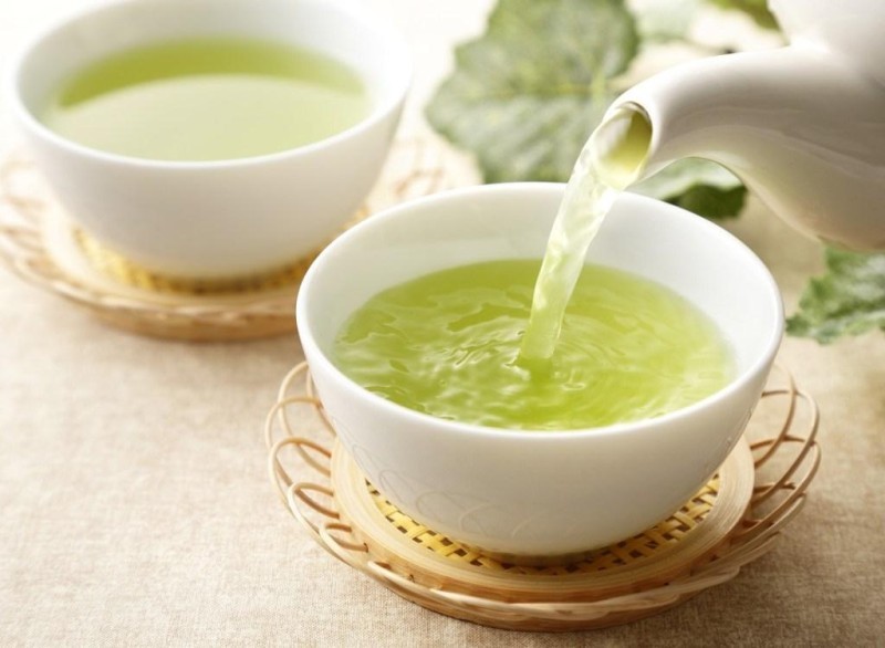 uống trà có mất ngủ không