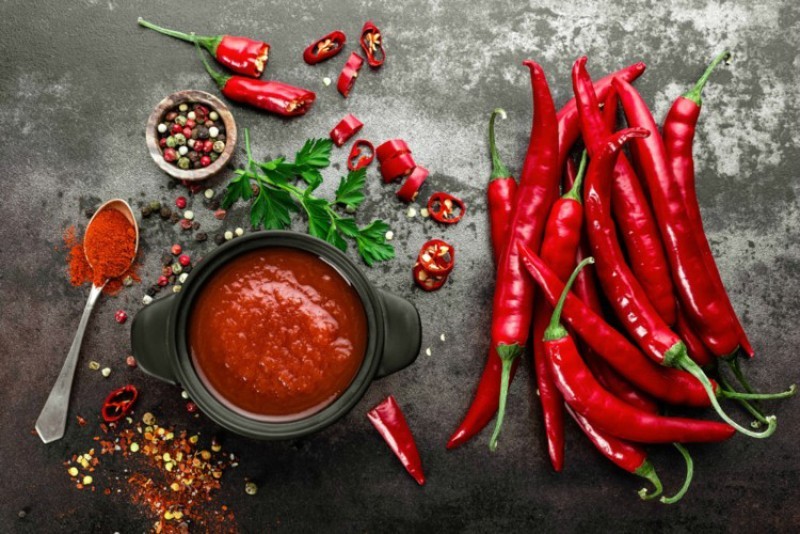 Không nên uống trà Shan Tuyết với đồ ăn mặn, cay nóng hoặc quá nhiều đạm